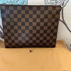 Louis Vuitton toiletry 26 Damier Ebene Pouch Limited edition/authentic
